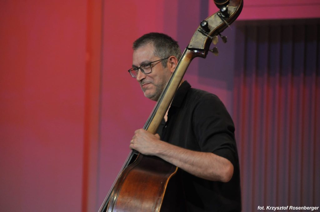 Clube - Paulo Paz - Contrabaixo